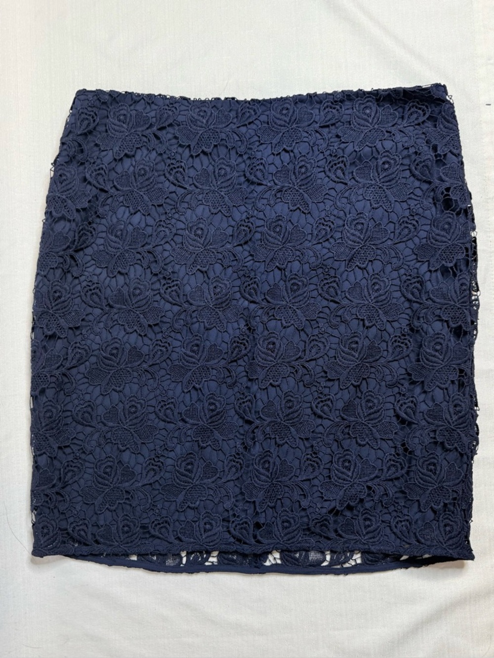 BANANA REPUBLIC Women’s Lace Straight Skirt Size 12 New With Tags
